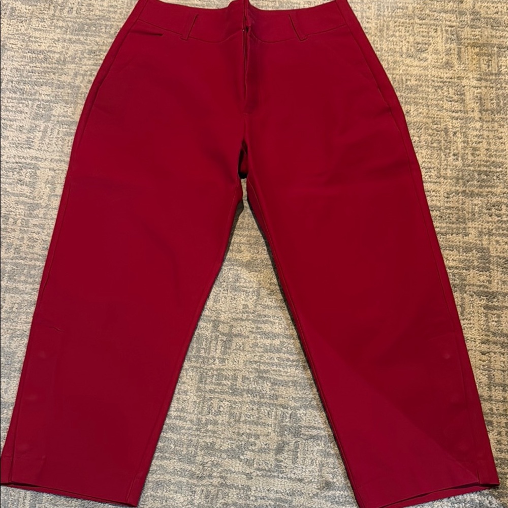 Zara Red Capri Pants with Relaxed Fit and Textured Material